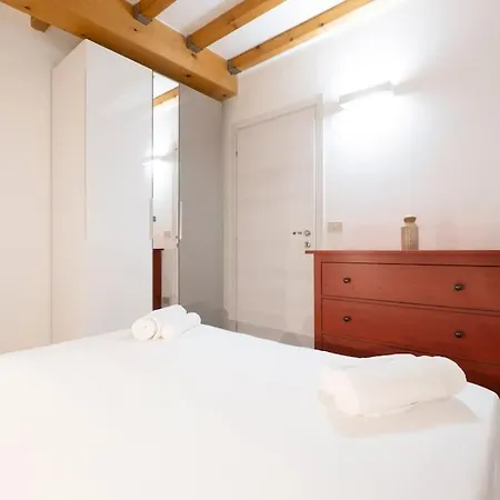 Lägenhet Isaia 41 Bologna